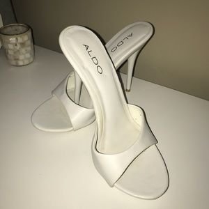 Aldo white 4.5” heels, size 38